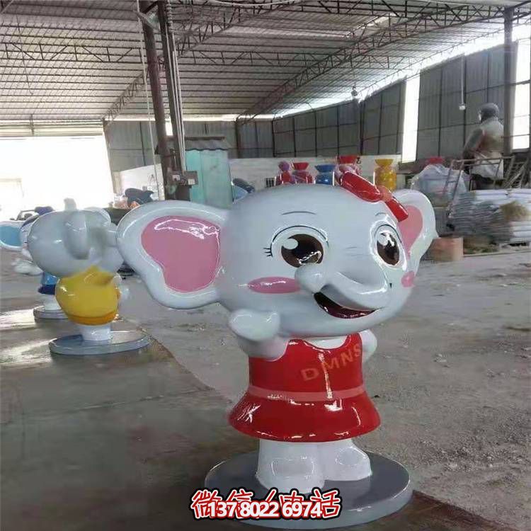服務(wù)精良的玻璃鋼大象雕塑景觀